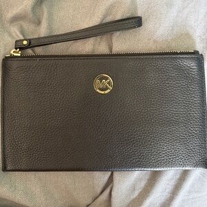 Michael Kors Wristlet